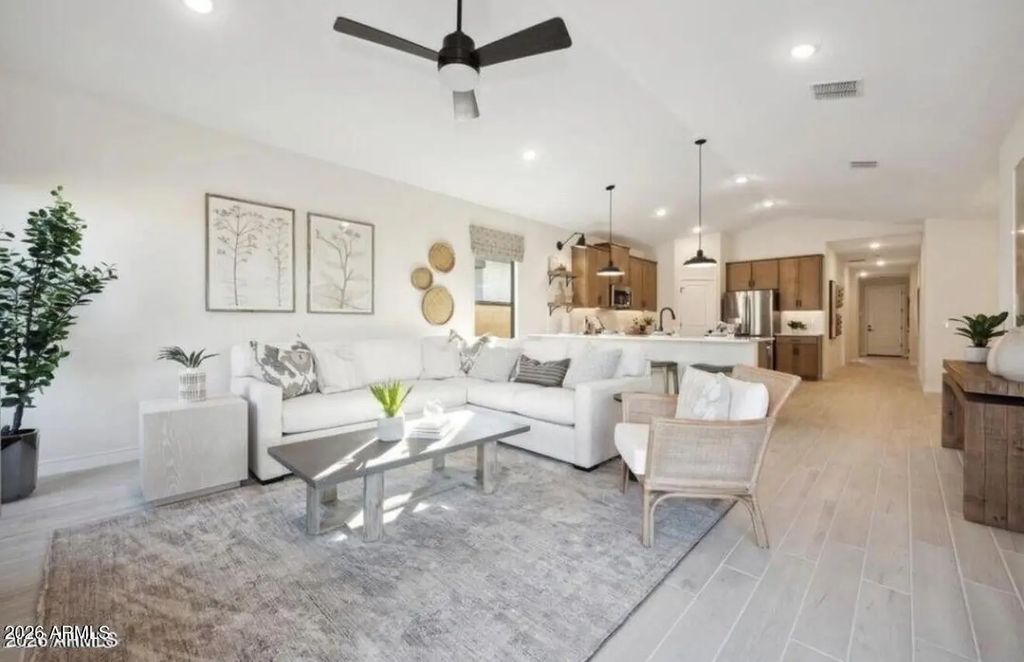 7964 W Sands Road, Glendale