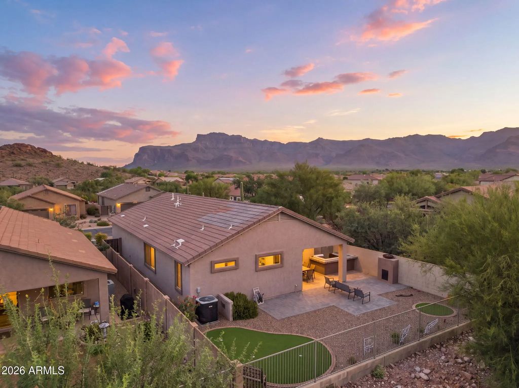 6627 E Hacienda La Noria Lane, Gold Canyon