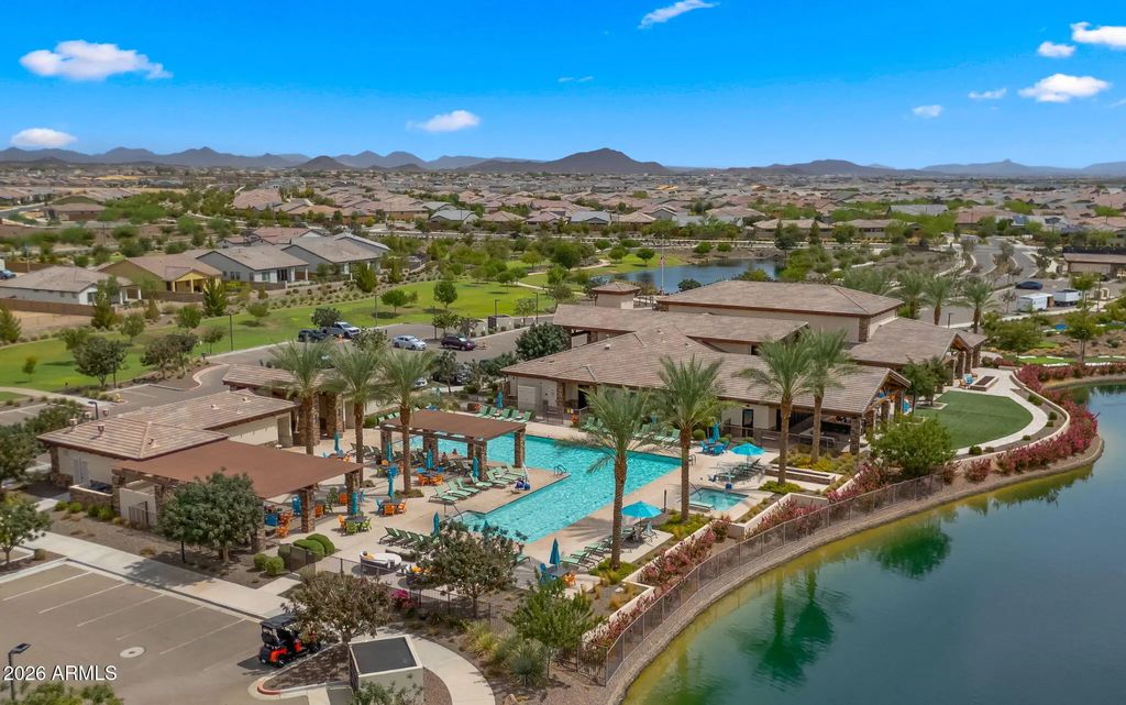 17356 W Weeping Willow Road, Surprise