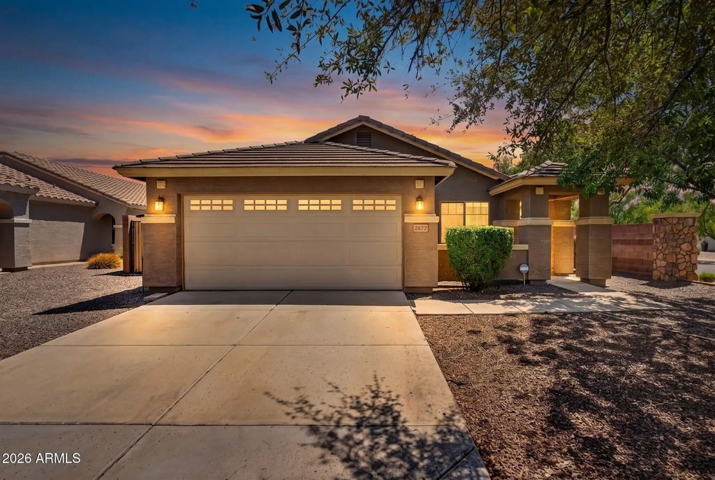 2877 E Crescent Way, Gilbert