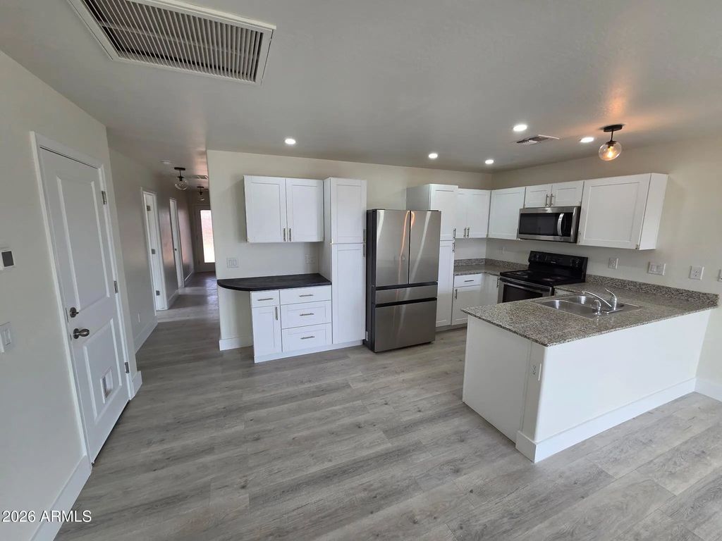 466 Brandeis Drive, Morristown
