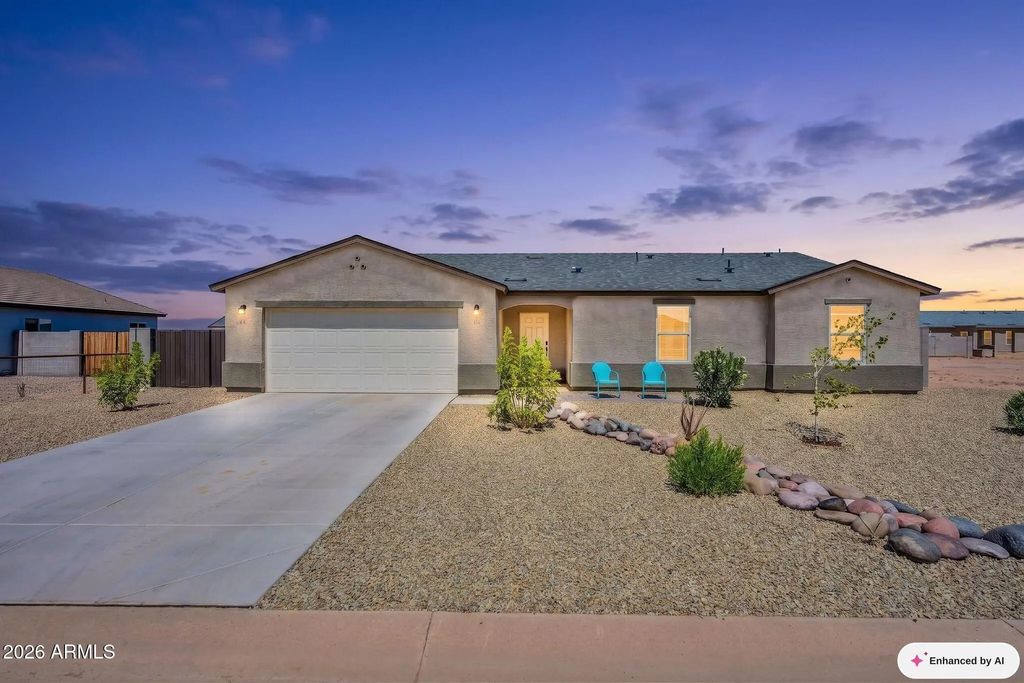 13615 S Silent Road, Arizona City