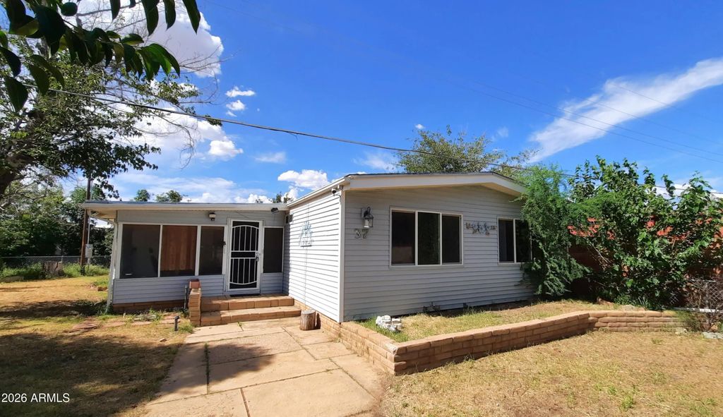 3300 E Fry Boulevard (unit 37), Sierra Vista