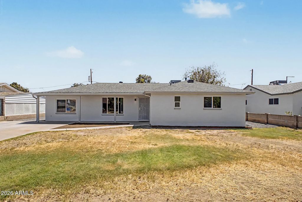 1819 W Morten Avenue, Phoenix