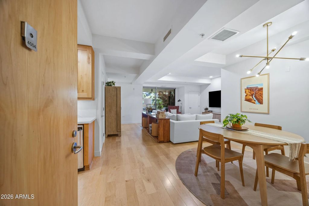 7161 E Rancho Vista Drive (unit 4004), Scottsdale