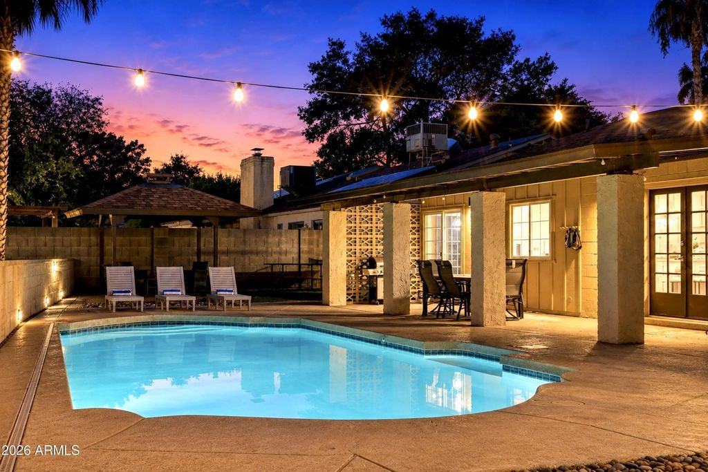 2331 E Sunnyside Drive, Phoenix