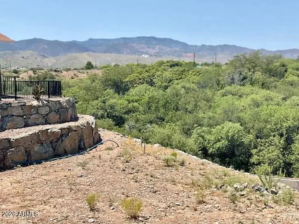 395 Kindra Heights Road (unit 2), Cottonwood