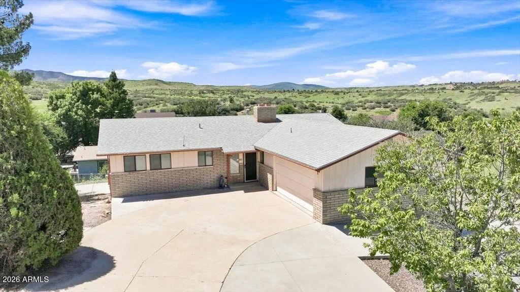 606 N Cochise Drive, Dewey