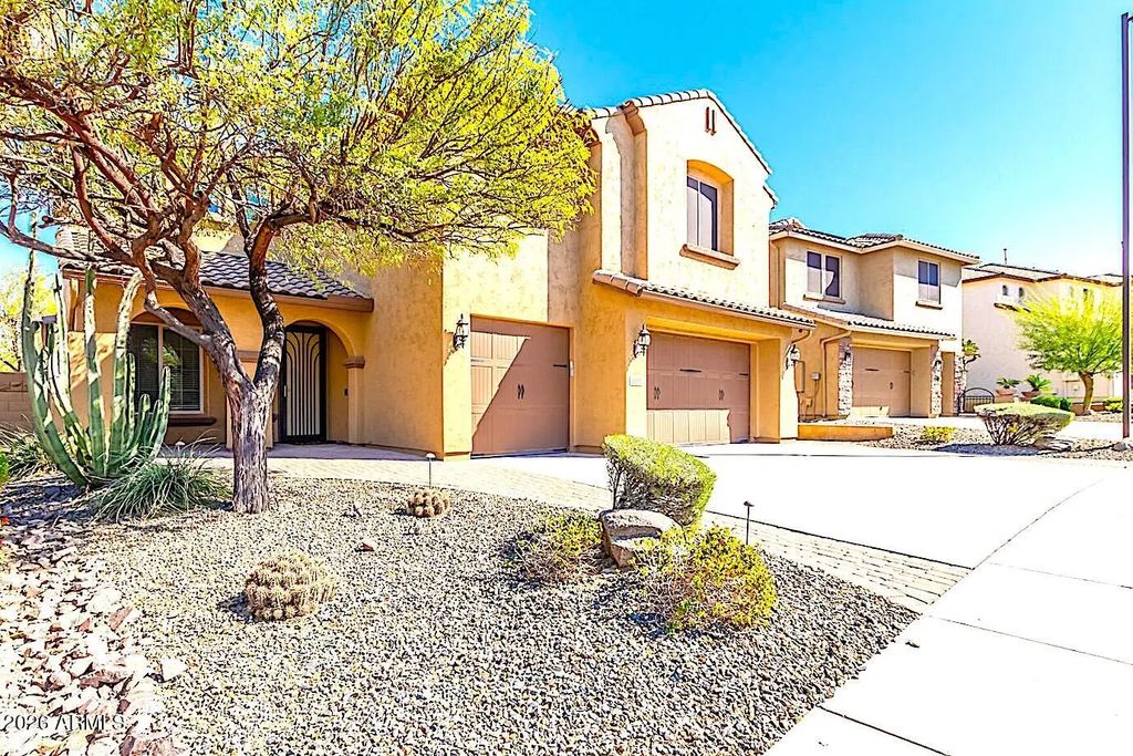 2012 W Chimney Rock Road, Phoenix