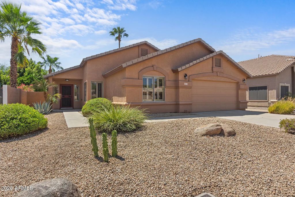 7415 W Aurora Drive, Glendale