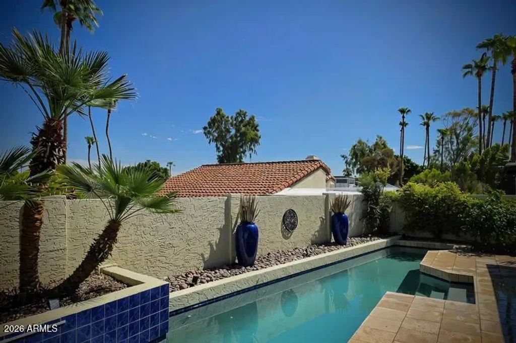 4732 E Euclid Avenue, Phoenix