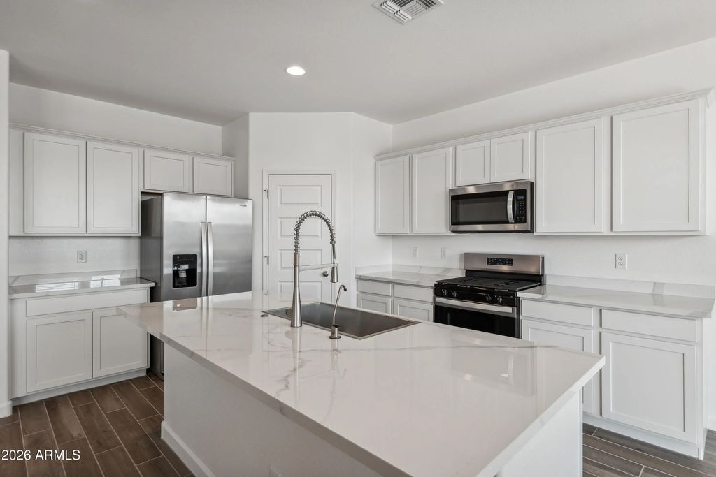 2551 W Sentiero Avenue, Apache Junction