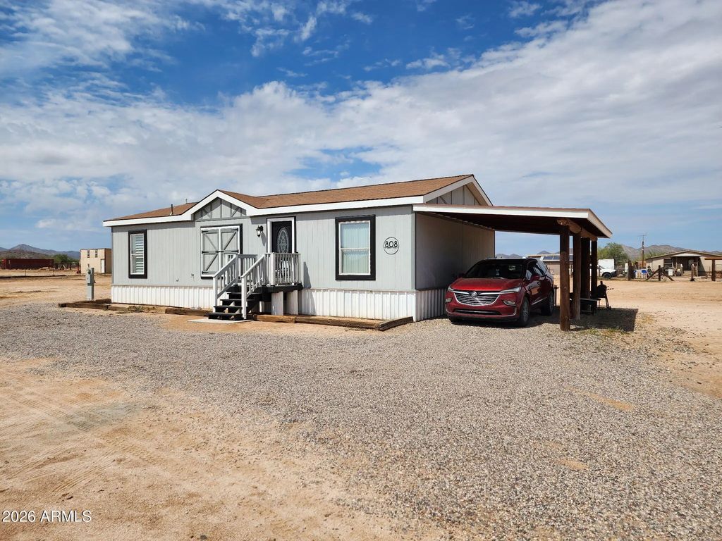 808 N Abbey Road, Maricopa