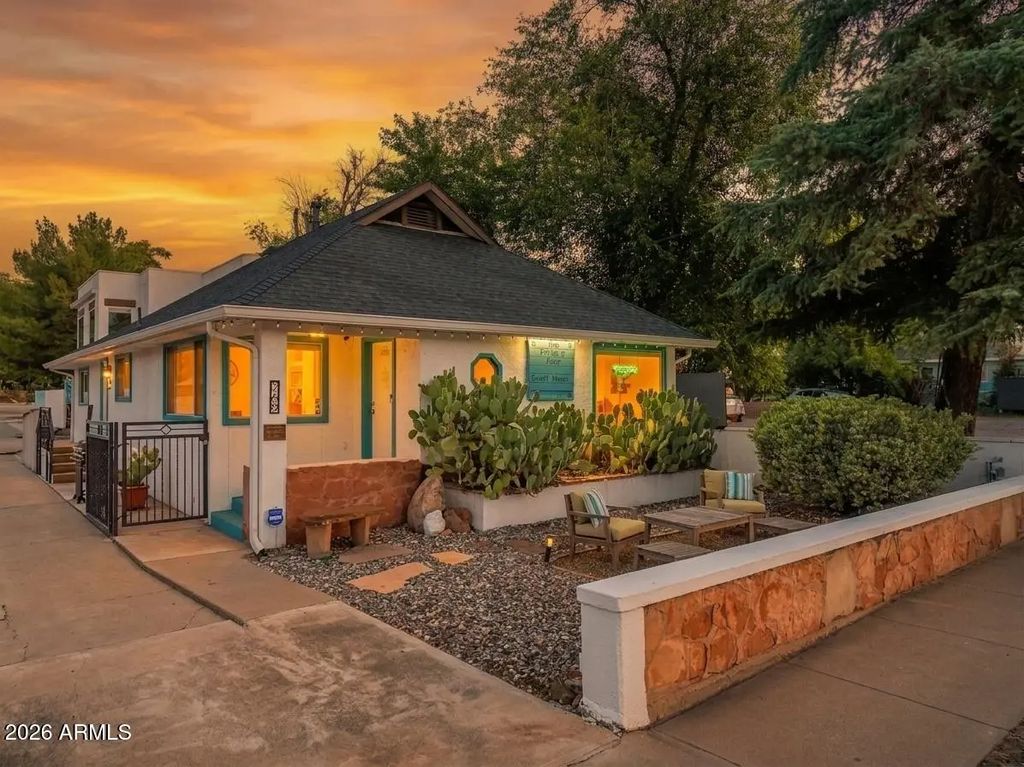 748 N Main Street, Cottonwood