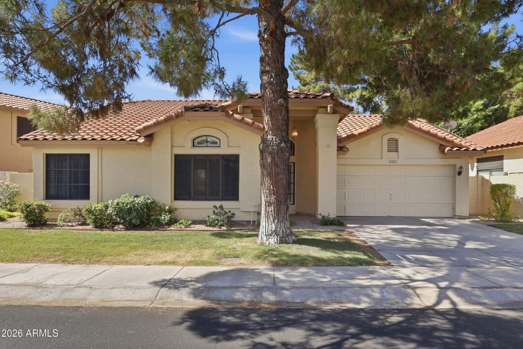 225 W Vera Lane, Tempe