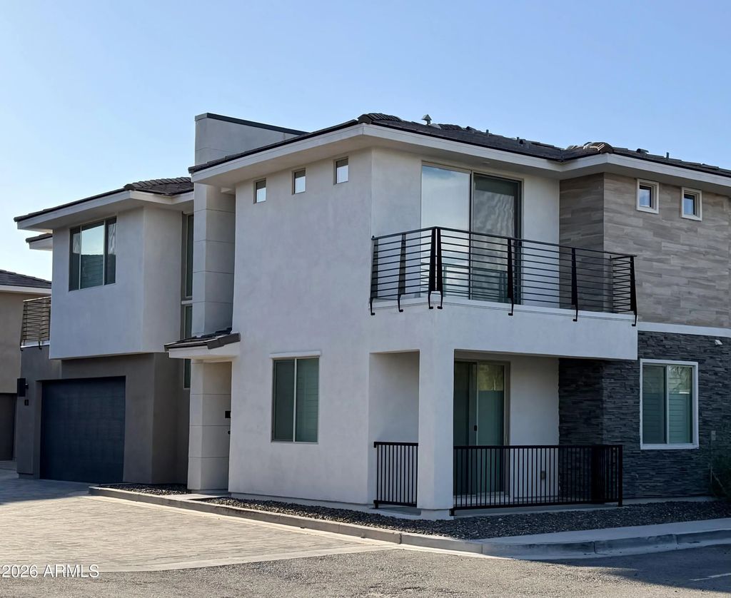 2121 W Sonoran Desert Drive (unit 1), Phoenix