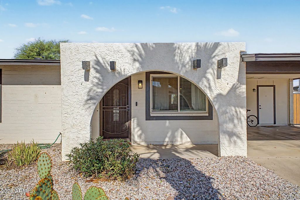 2345 W Calle Iglesia Avenue, Mesa
