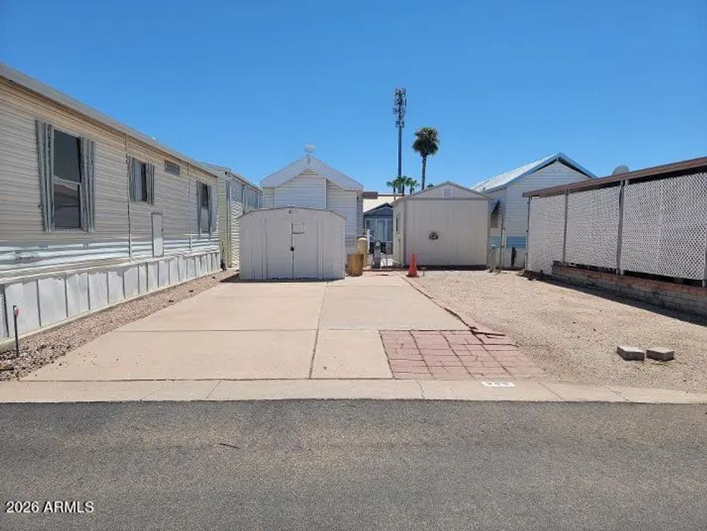 205 E Saguaro Drive (unit 380), Florence
