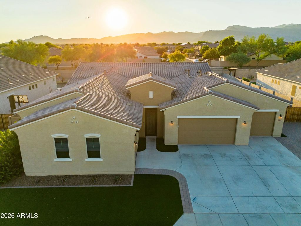 5322 N 182nd Lane, Litchfield Park