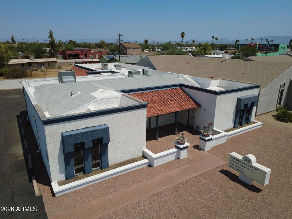 3030 E Cactus Road, Phoenix