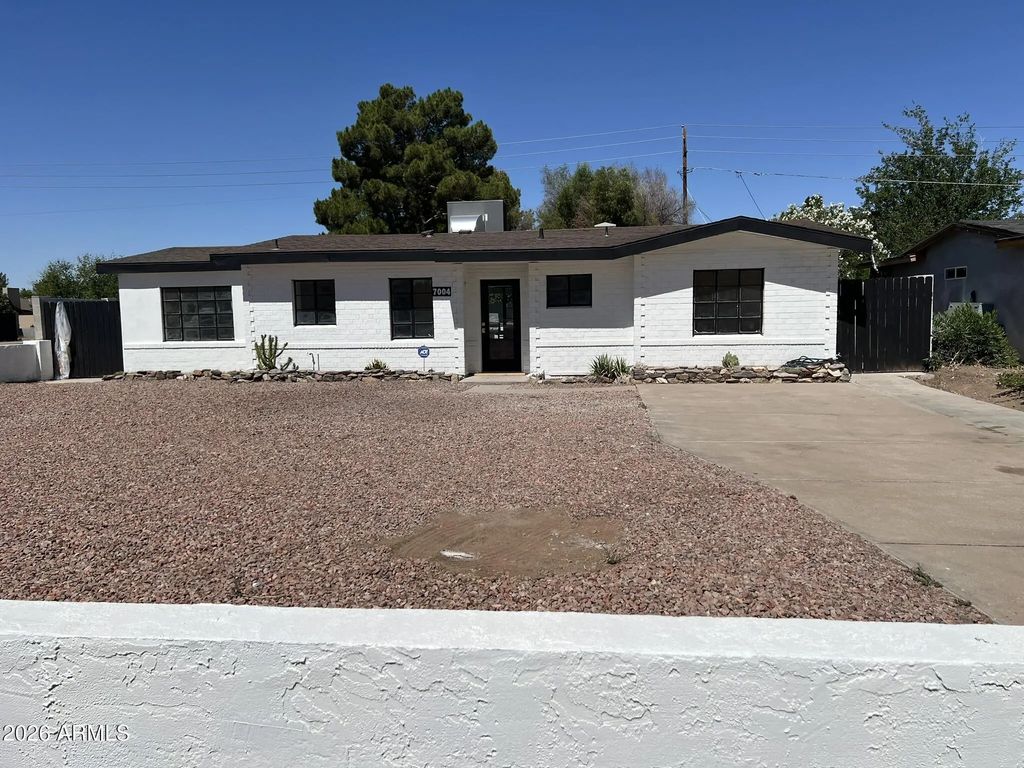 7004 N 14th Street, Phoenix