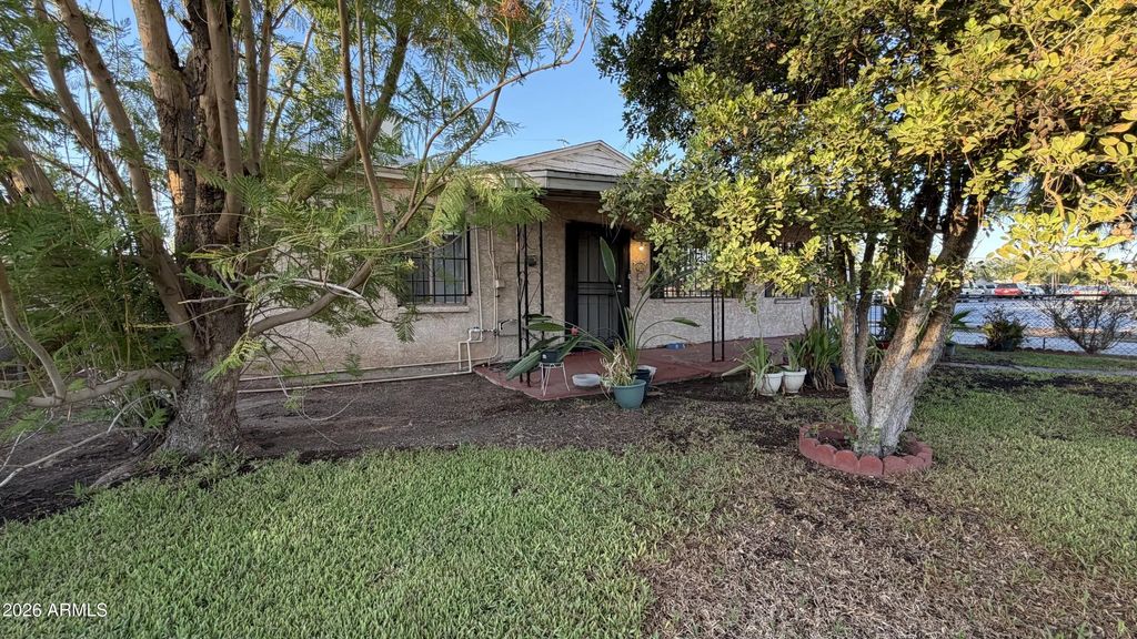 2902 W Pierce Street, Phoenix