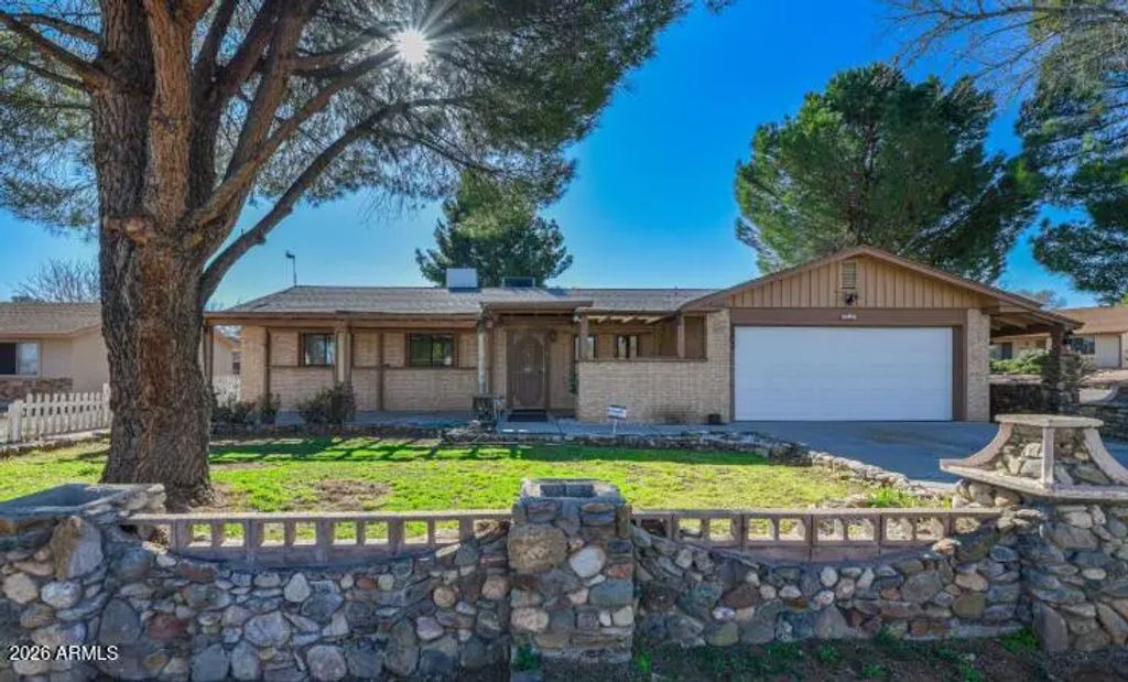 2203 S Eastern Drive, Cottonwood