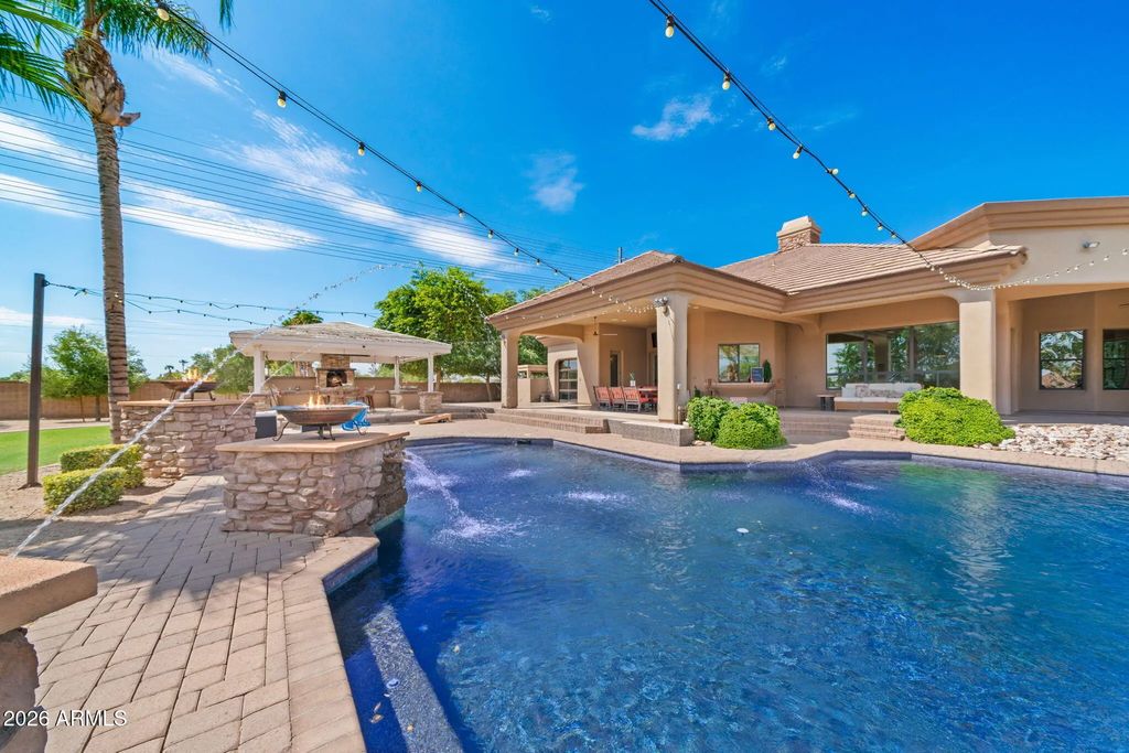 1131 E Desert Court, Gilbert
