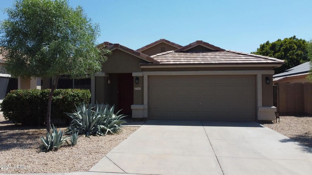12601 W Fairmount Avenue, Avondale