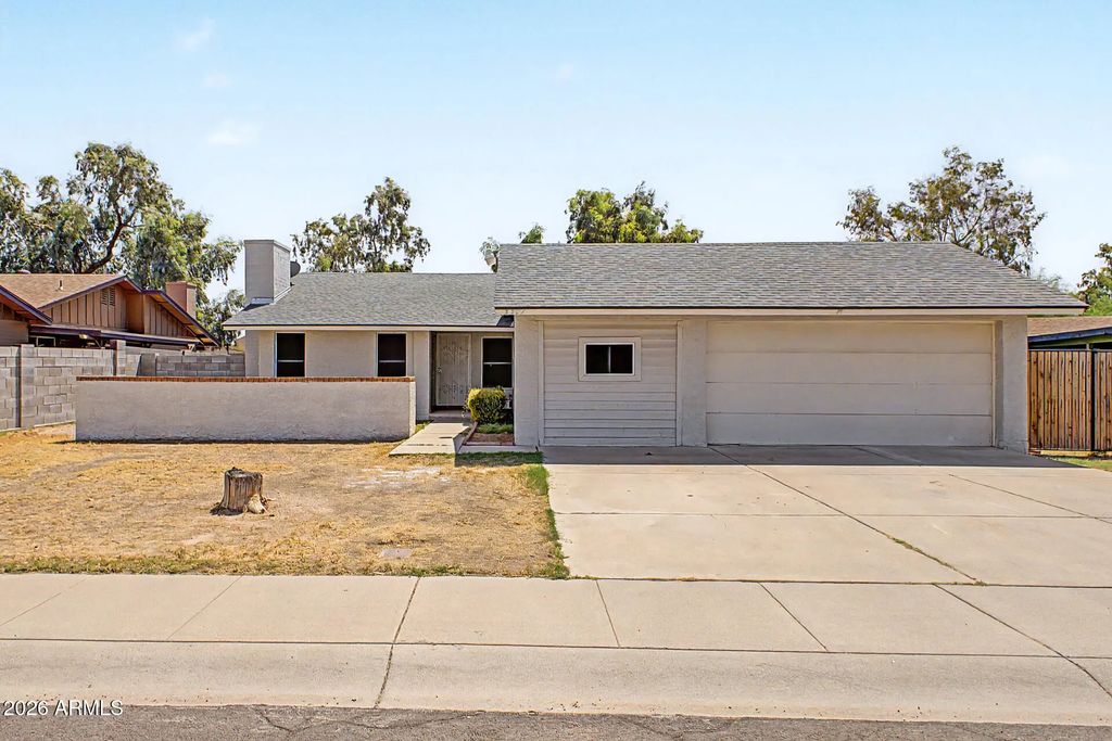 5527 W Cortez Street, Glendale