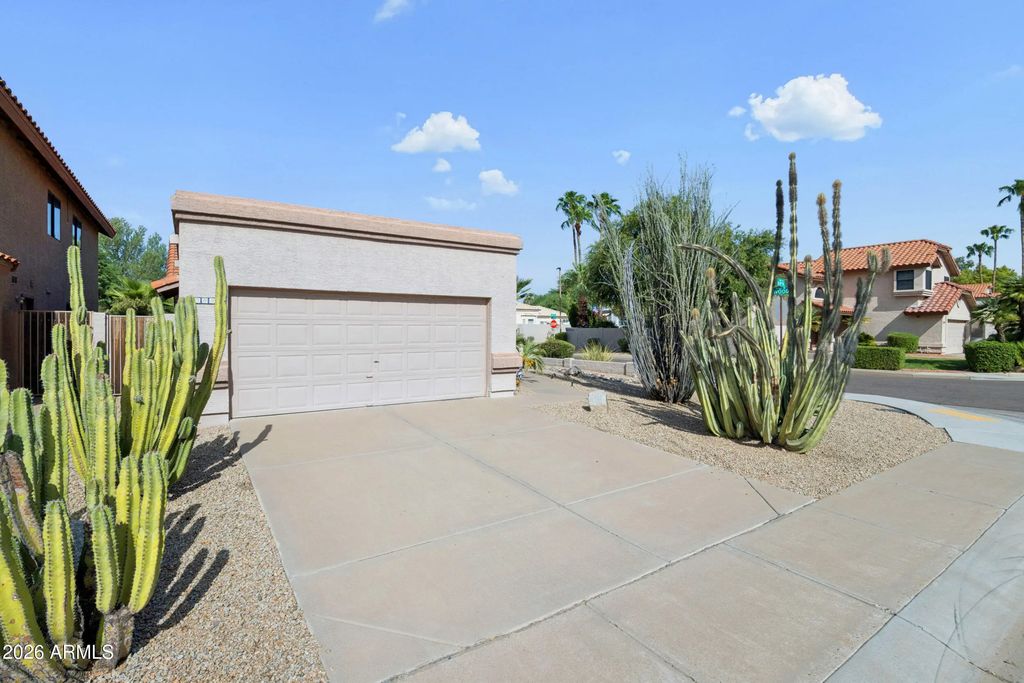 13090 N 90th Place, Scottsdale
