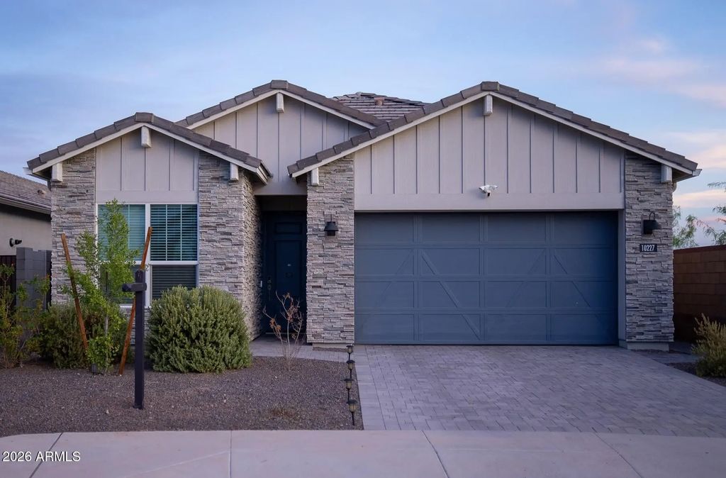 10227 W Salter Drive, Peoria