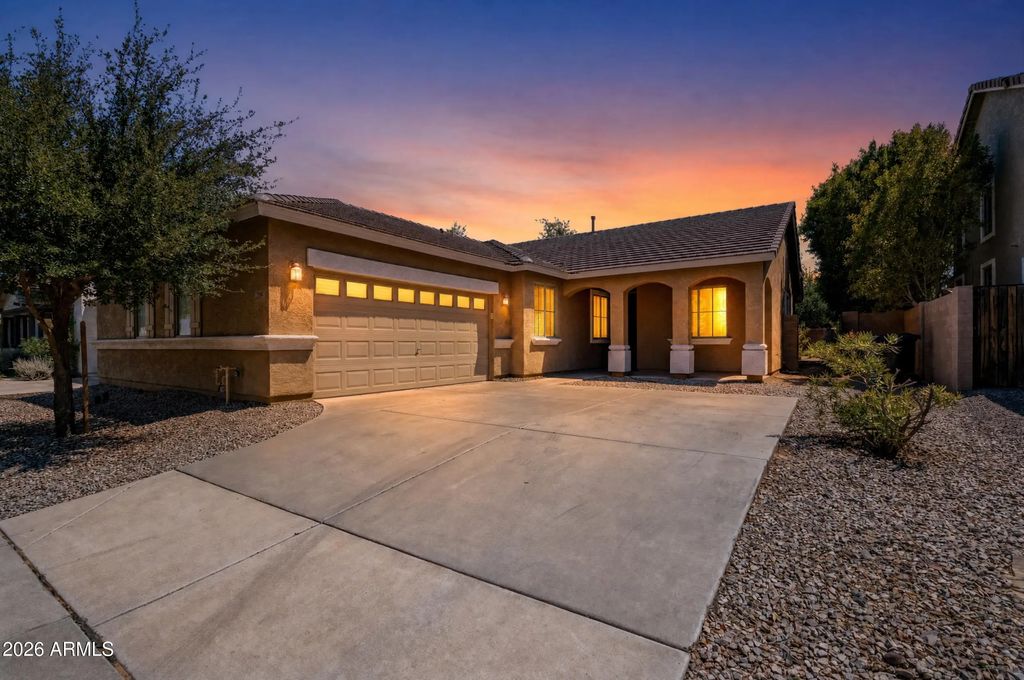 2989 S Fisher Lane, Gilbert