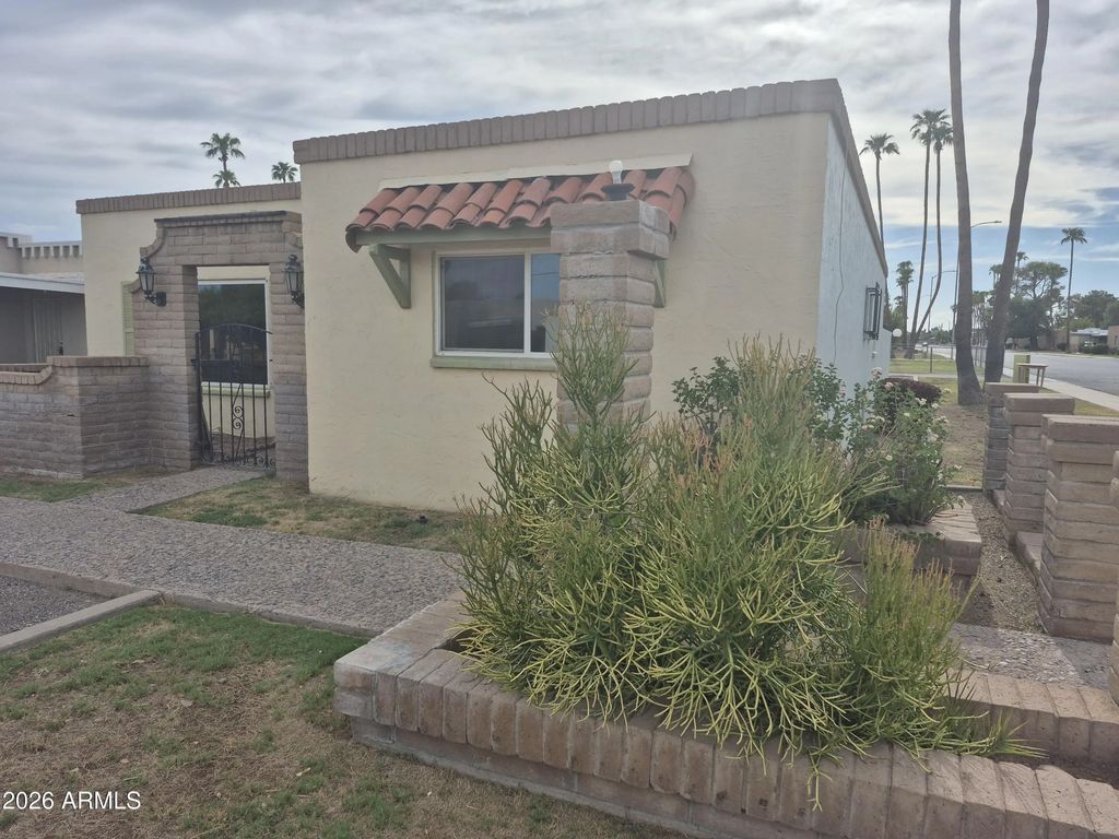 560 N Hobson Plaza, Mesa