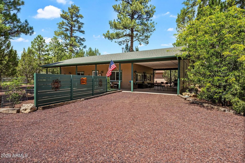 2976 Pine Rim Road, Overgaard