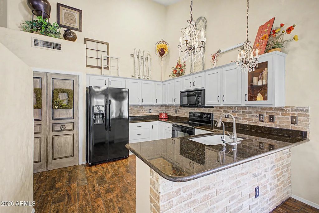 1013 N Arvada, Mesa