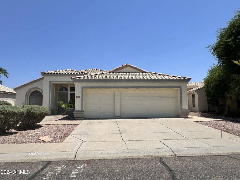 1795 W Canary Way, Chandler