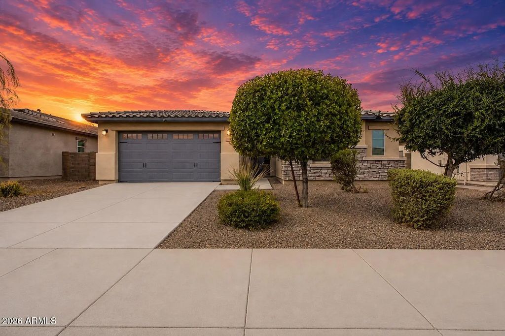 17146 W El Caminito Drive, Waddell