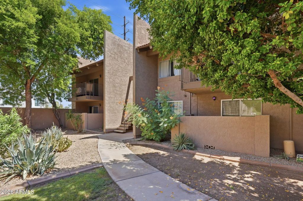 5525 E Thomas Road (unit C2), Phoenix