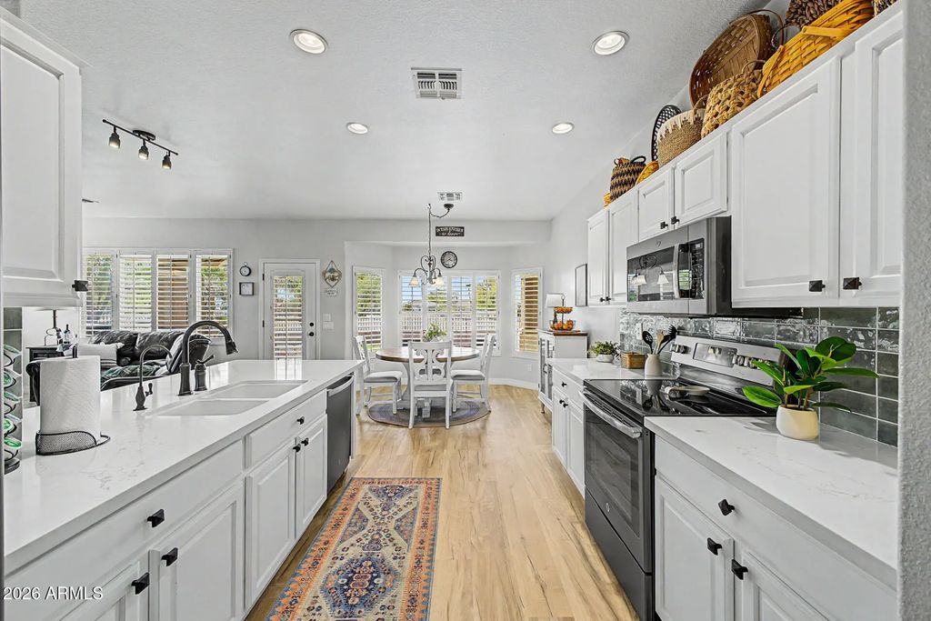 6310 S White Place, Chandler