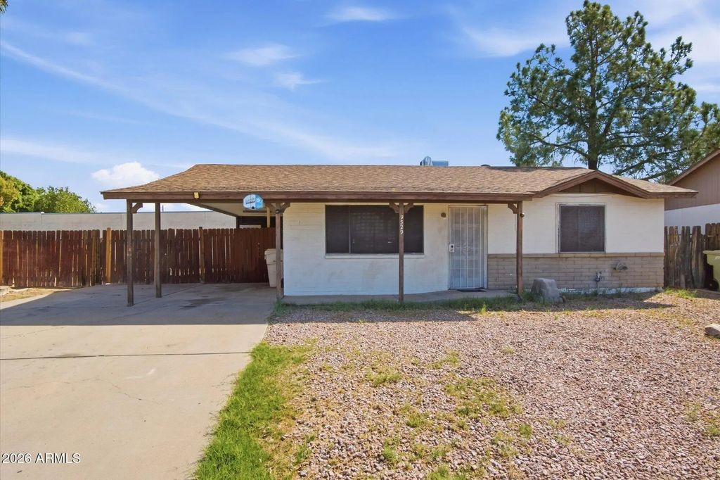9329 N 44th Avenue, Glendale