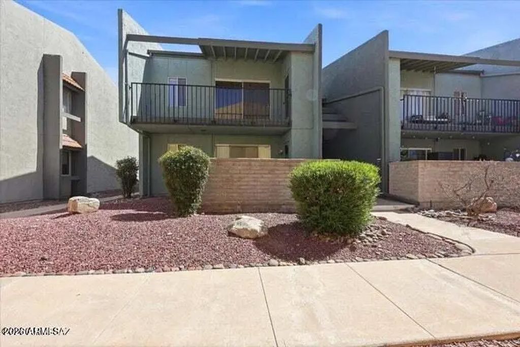 818 S Langley Avenue (unit 201), Tucson