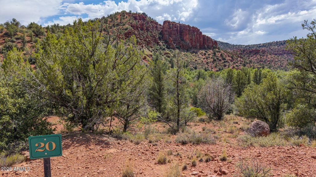 255 Cross Creek Circle (unit 20), Sedona
