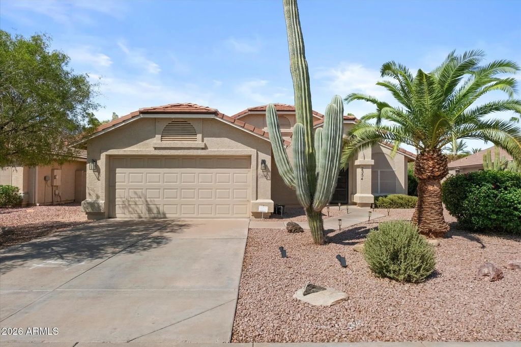 2354 E Rawhide Street, Gilbert