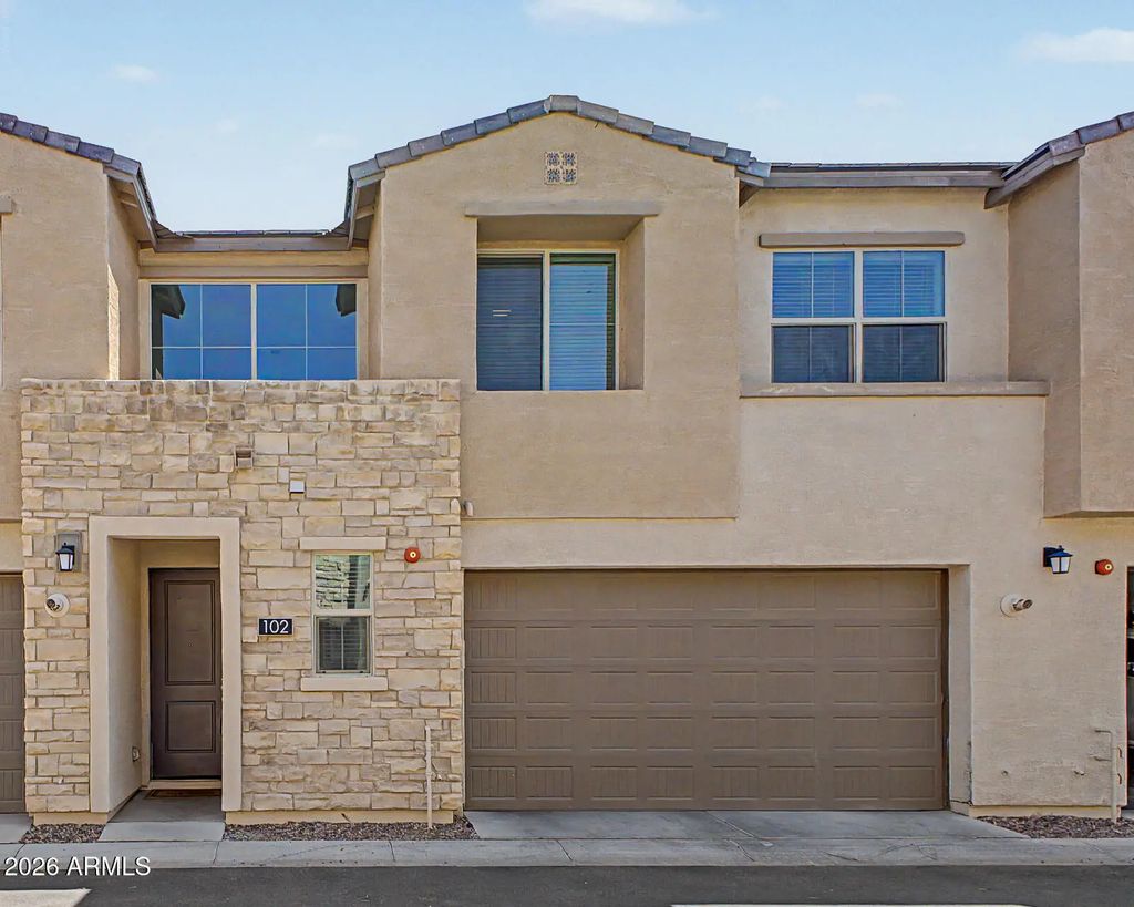 753 E Rojo Way (unit 102), Gilbert