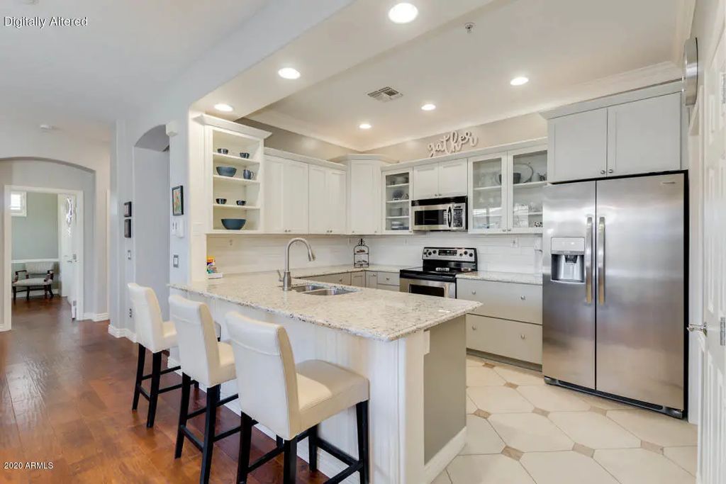 7445 E Eagle Crest Drive (unit 1077), Mesa