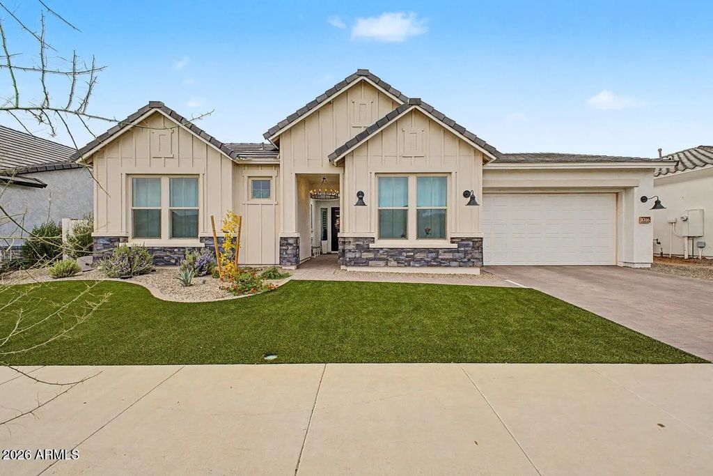 1016 W Ridge Road, Apache Junction