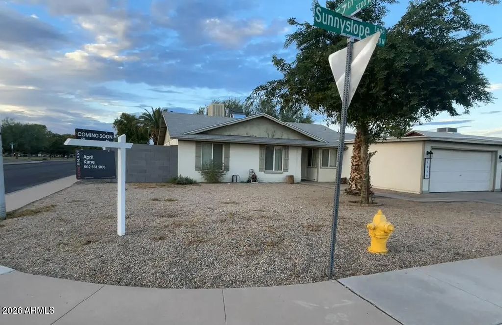 5650 W Sunnyslope Lane, Glendale