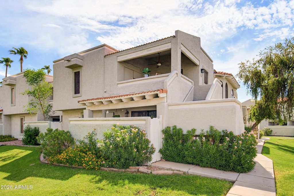 850 S River Drive (unit 2070), Tempe