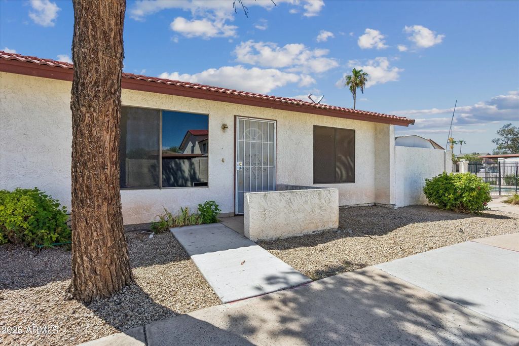 2842 E Beck Lane (unit 4), Phoenix